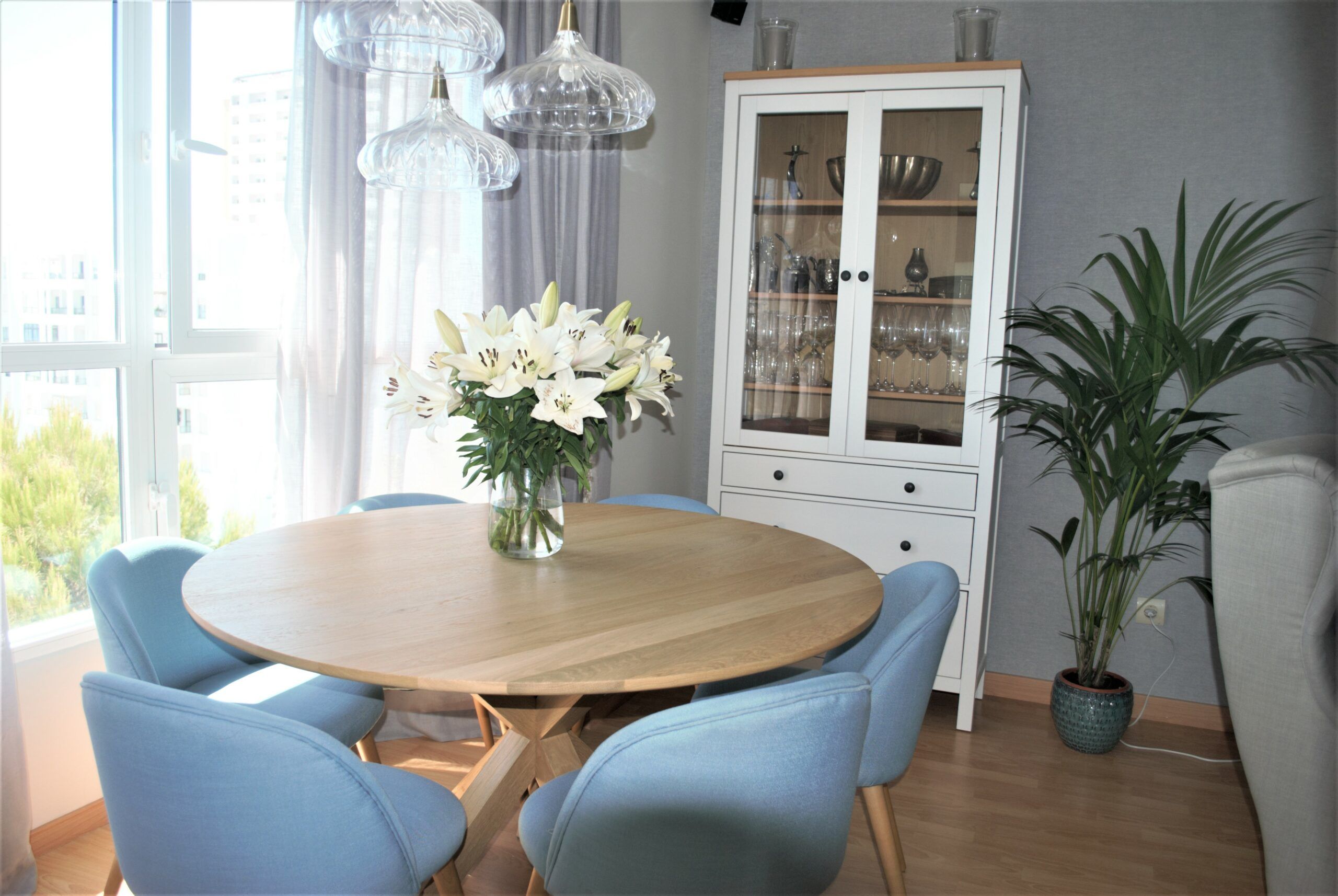 salon 2.4